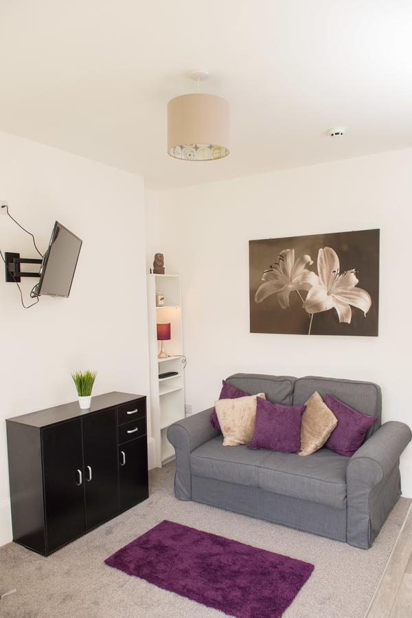 Moseley Mews Village Suites - Purple Birmingham Extérieur photo